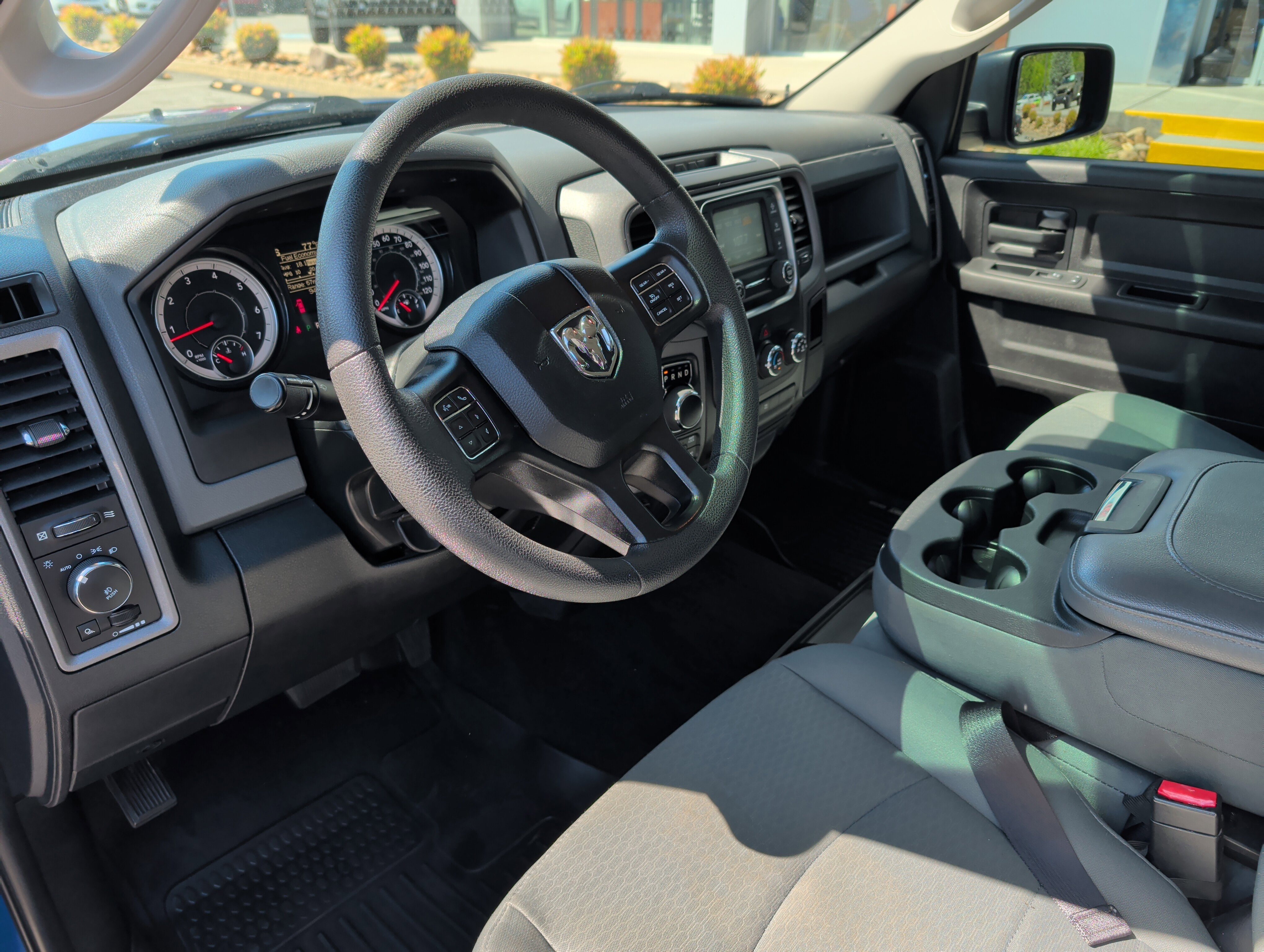 Used 2017 RAM 1500 Express w/ Express Value Package AWD/4WD image 14