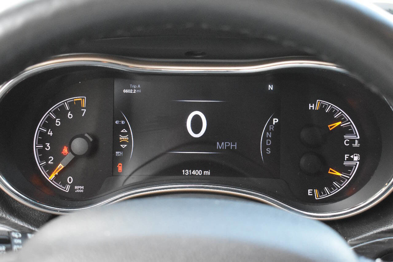 Used 2014 Jeep Grand Cherokee Limited image 24