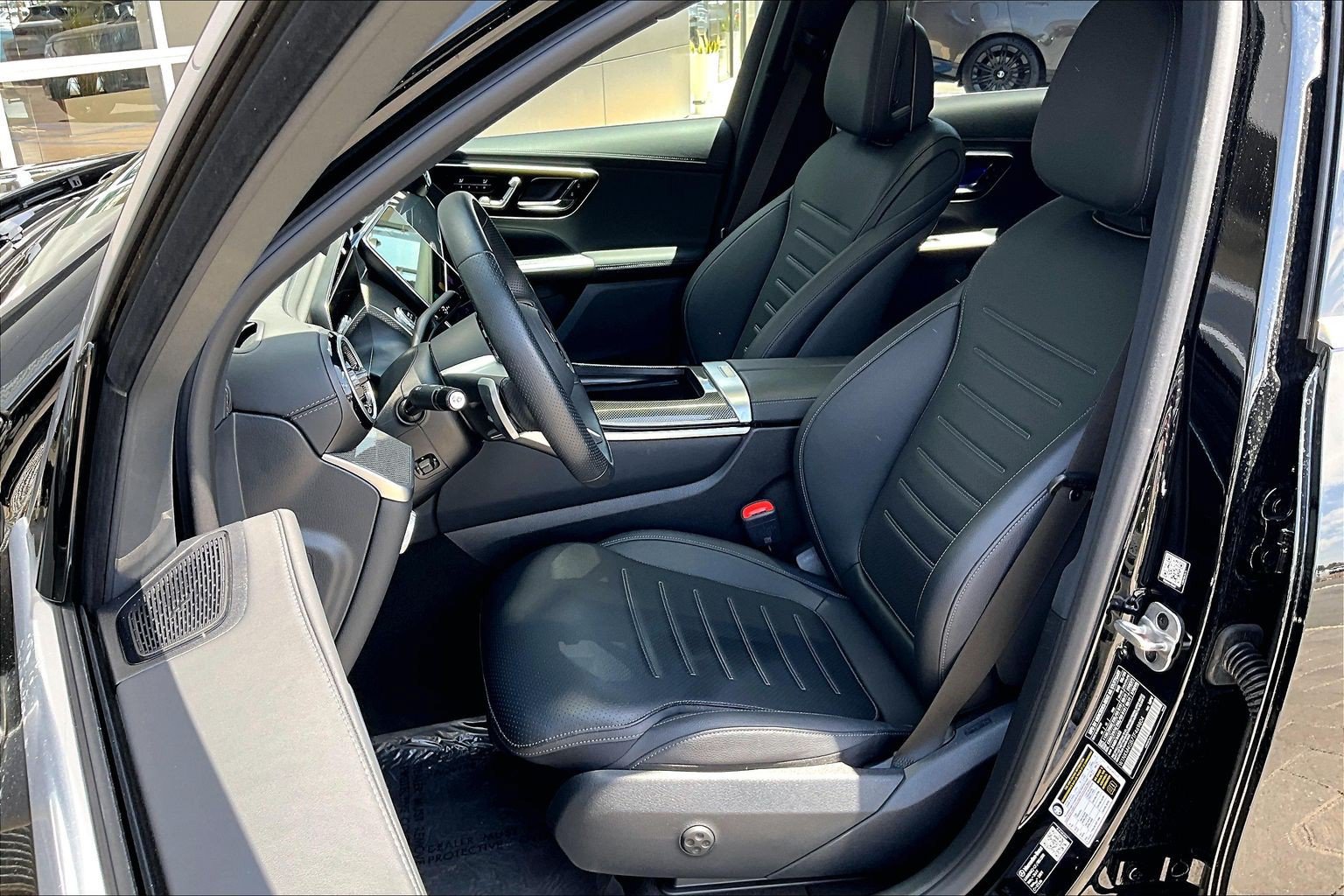 Used 2026 Mercedes-Benz GLC 300 image 25