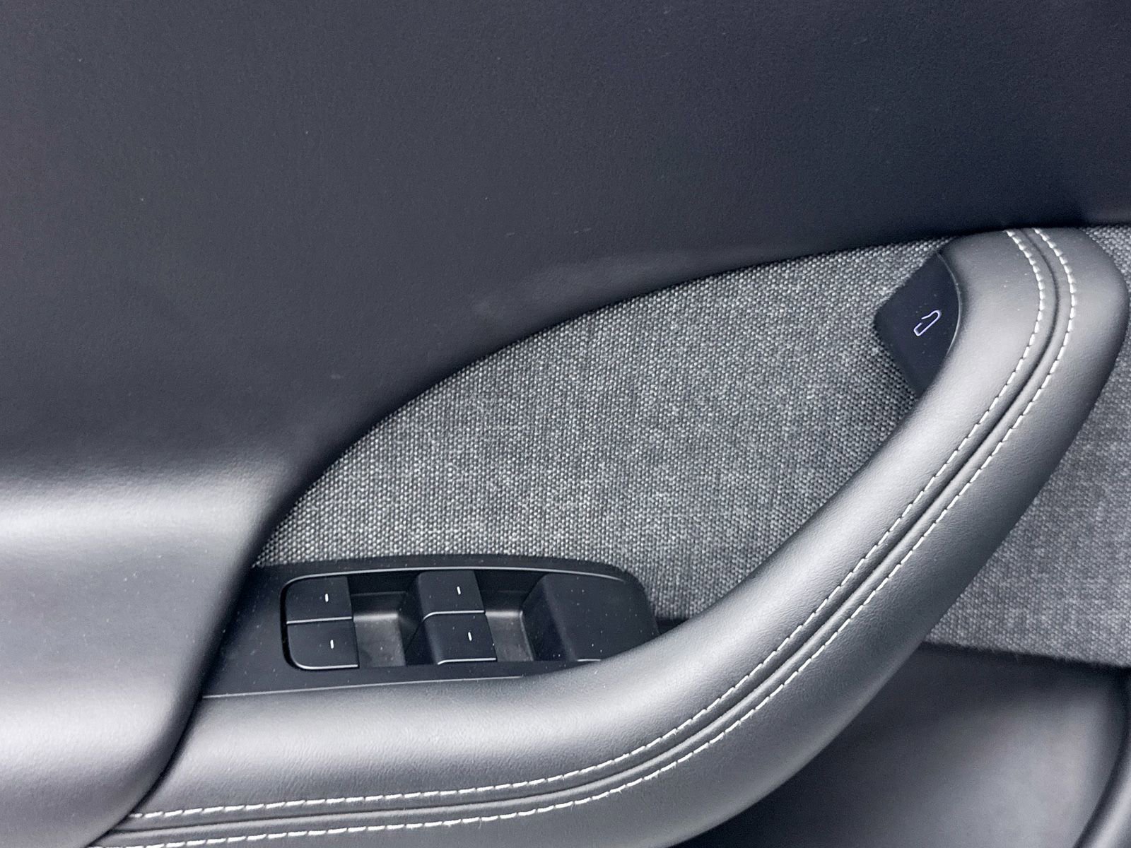 Used 2021 Tesla Model S Plaid image 31
