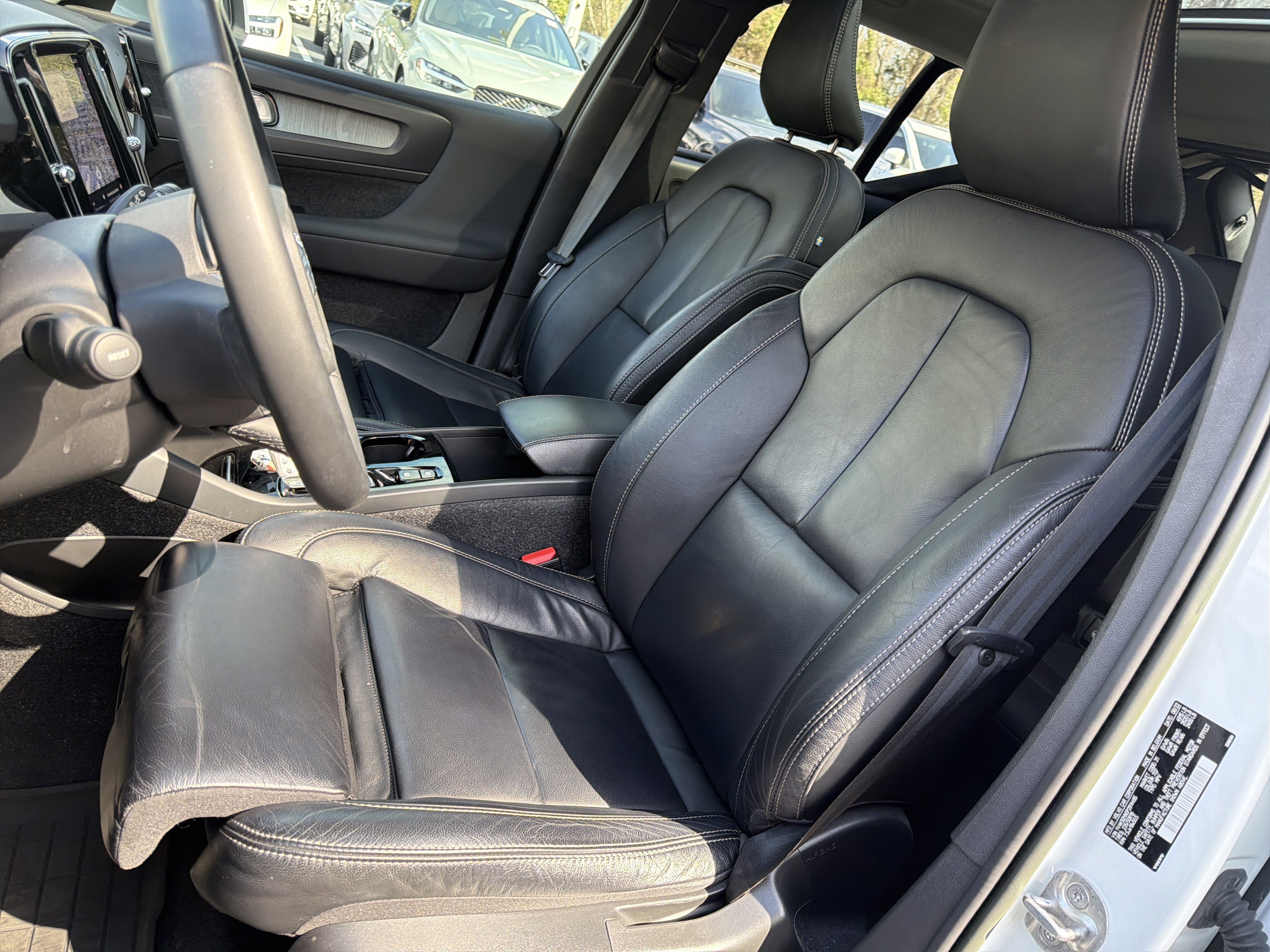 Certified 2023 Volvo XC40 B4 Plus w/ Driver Assist Package image 16