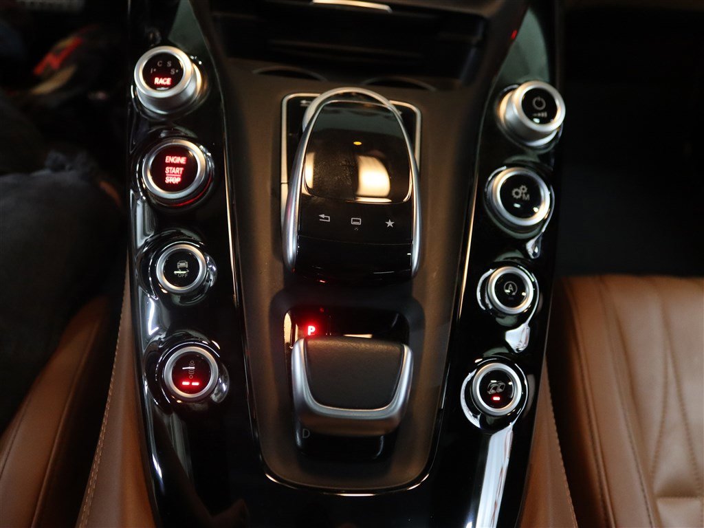 Used 2016 Mercedes-Benz AMG GT S image 25