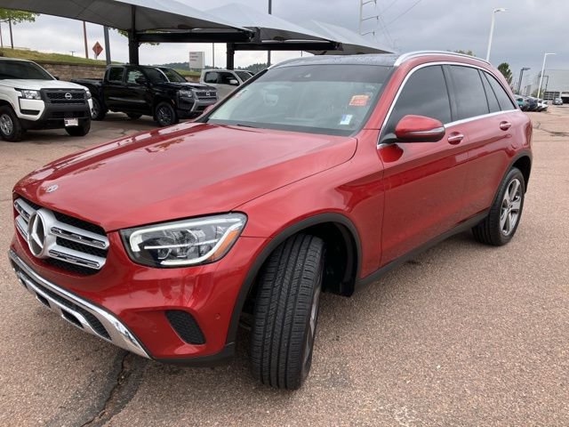 Used 2022 Mercedes-Benz GLC 300 4MATIC image 3