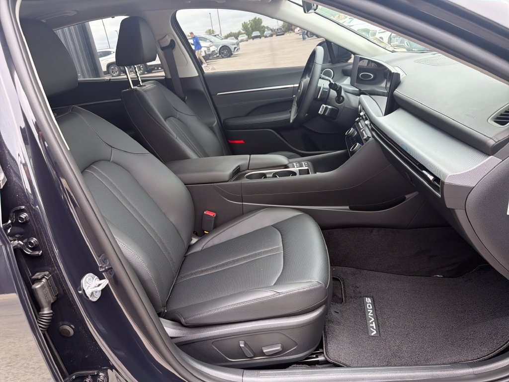 New 2026 Hyundai Sonata Limited FWD image 31