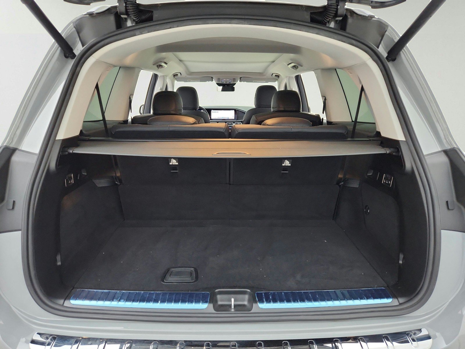 Certified 2024 Mercedes-Benz GLS 450 4MATIC image 33