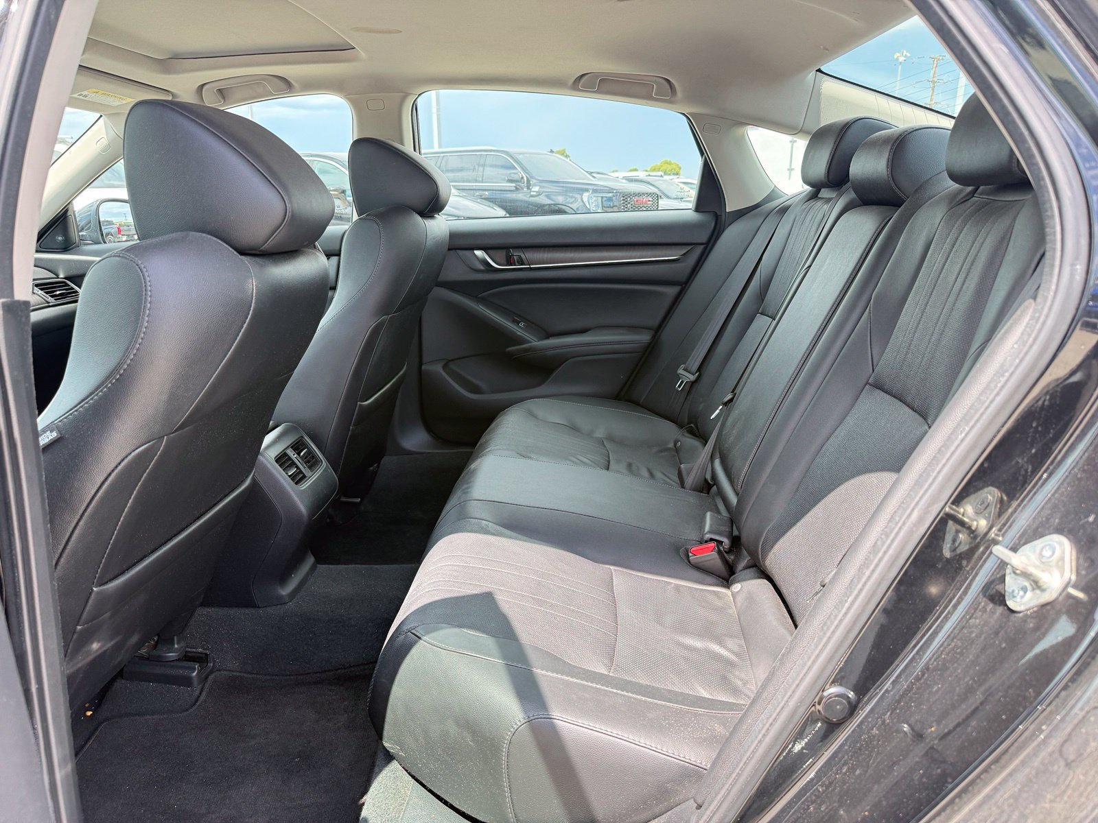 Used 2020 Honda Accord EX-L image 6