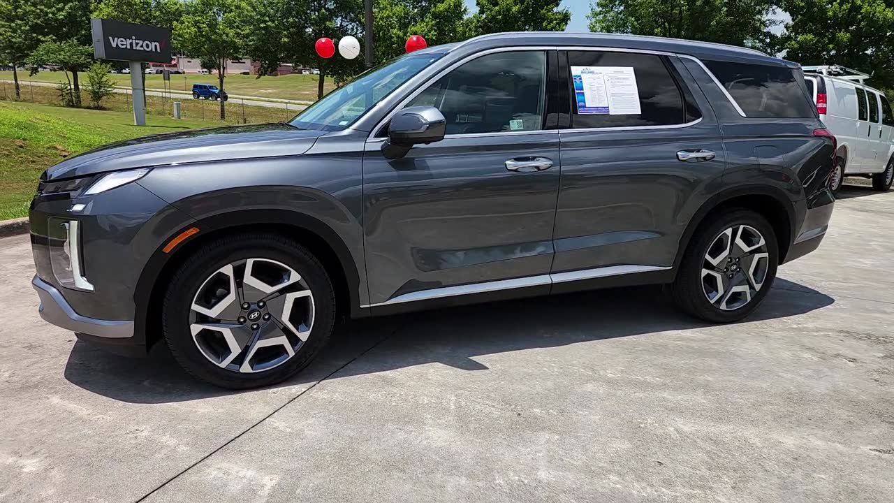 Used 2024 Hyundai Palisade SEL image 4