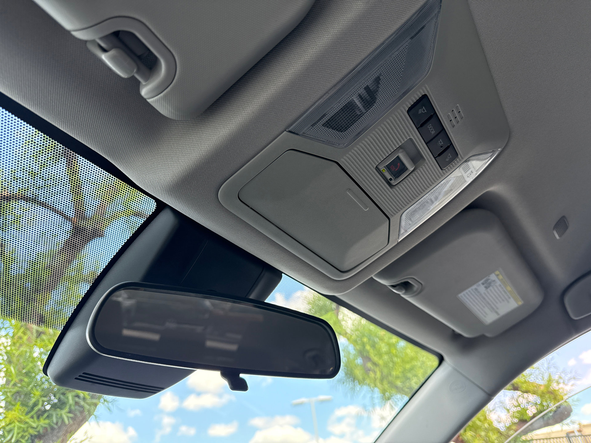 Used 2015 Toyota RAV4 XLE image 27