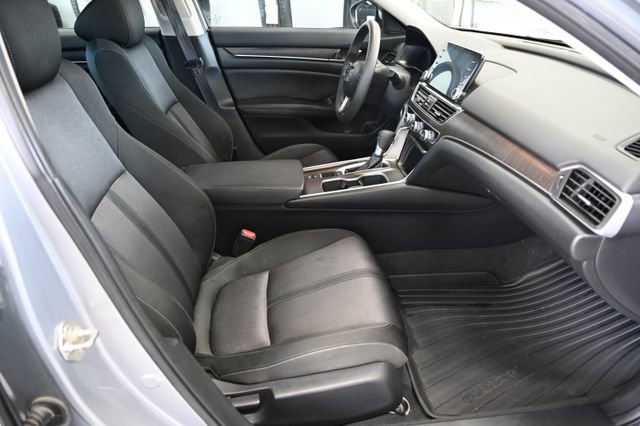Used 2019 Honda Accord EX image 11