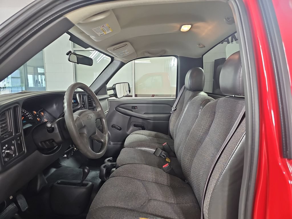 Used 2004 Chevrolet Silverado 2500 W/T w/ Snow Plow Prep Package AWD/4WD image 14