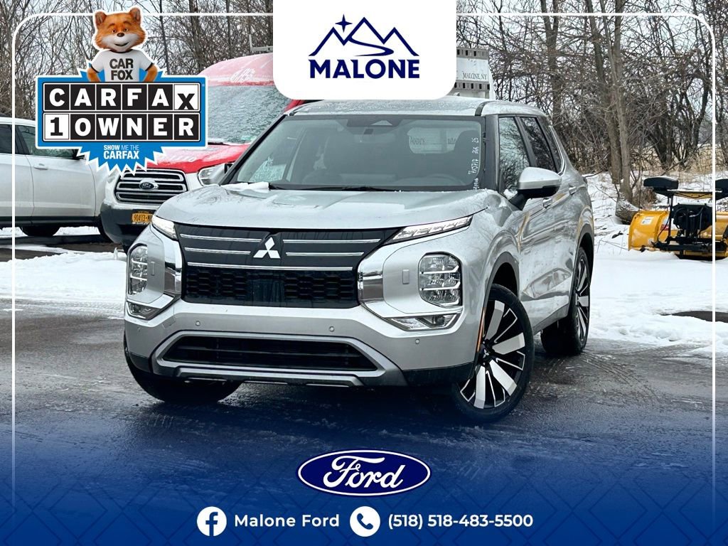 Used 2025 Mitsubishi Outlander SE