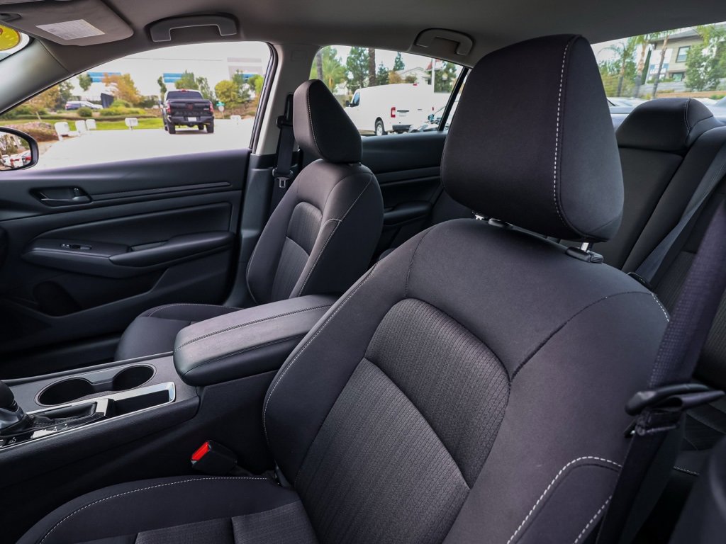 Used 2025 Nissan Altima 2.5 S image 15