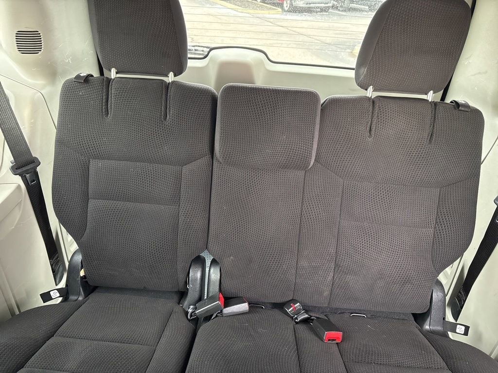 Used 2018 Dodge Grand Caravan SE w/ UConnect Hands-Free Group image 13