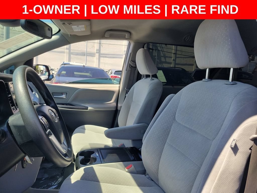 Used 2019 Toyota Sienna LE FWD image 16
