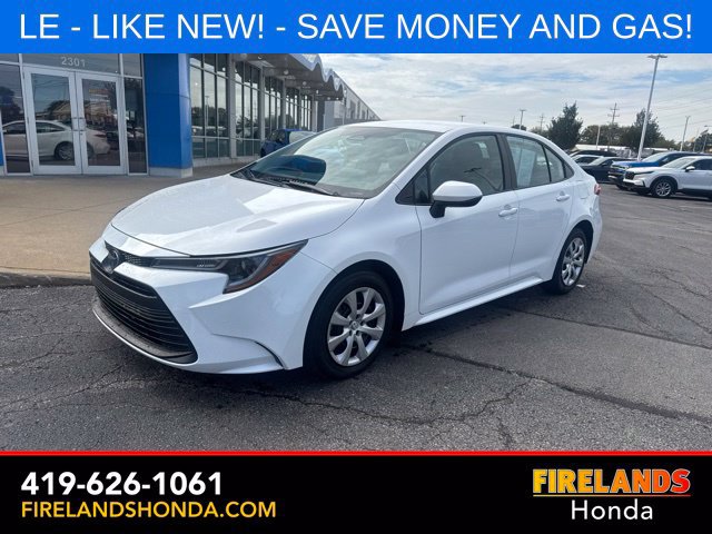 Used 2026 Toyota Corolla LE FWD image 2