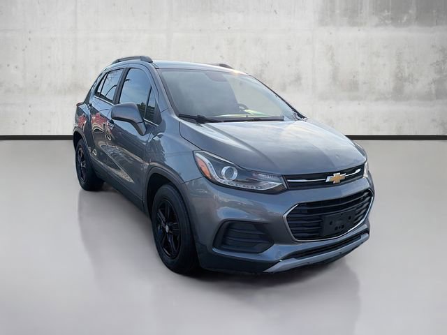 Used 2020 Chevrolet Trax LT w/ Driver Confidence Package image 3