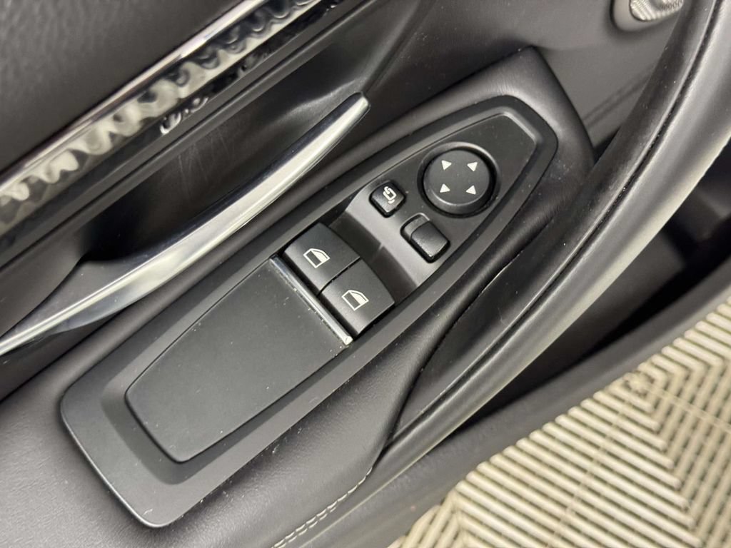 Used 2018 BMW M4 Coupe RWD image 18