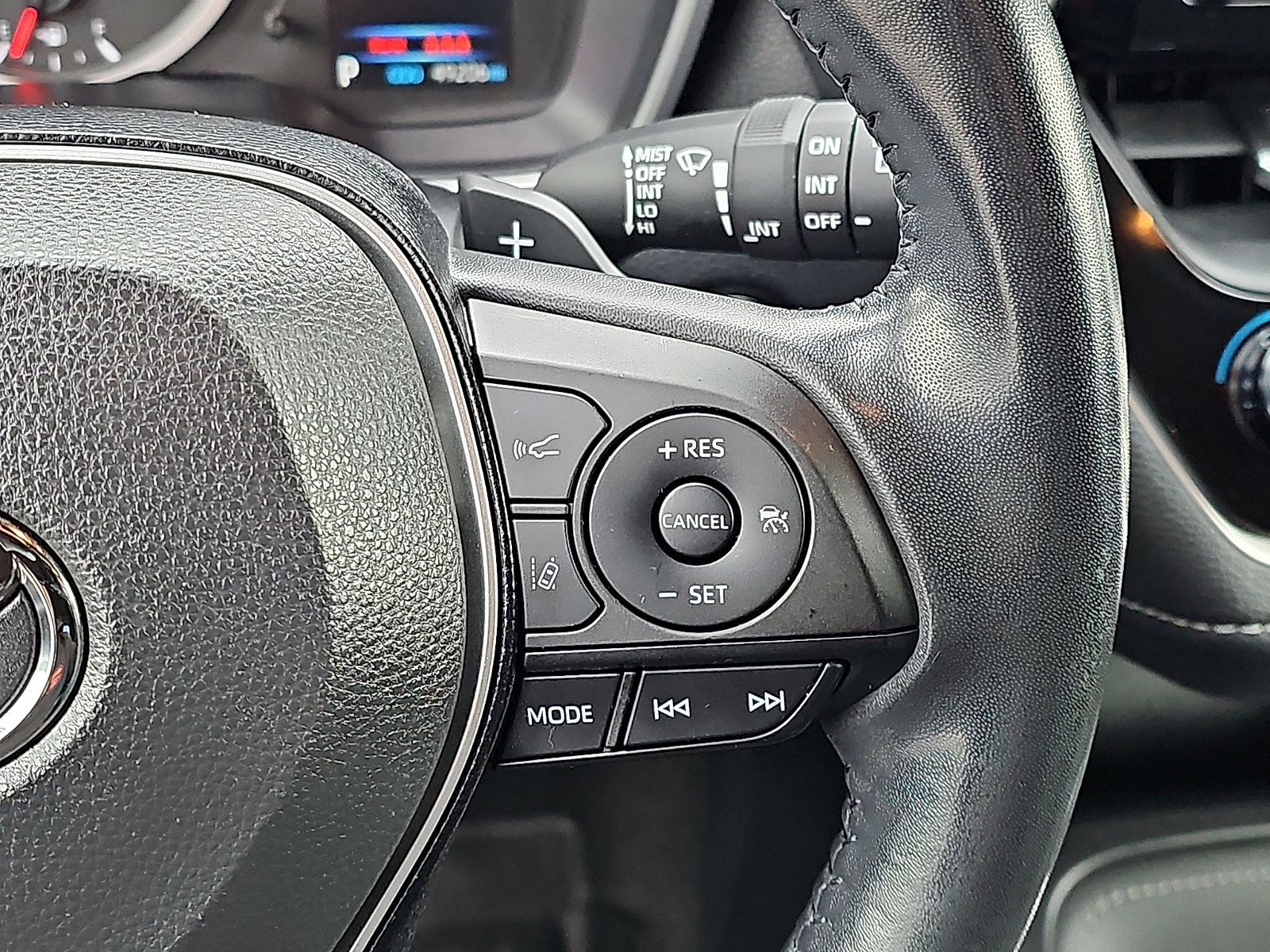 Used 2020 Toyota Corolla SE w/ SE Preferred Package image 21