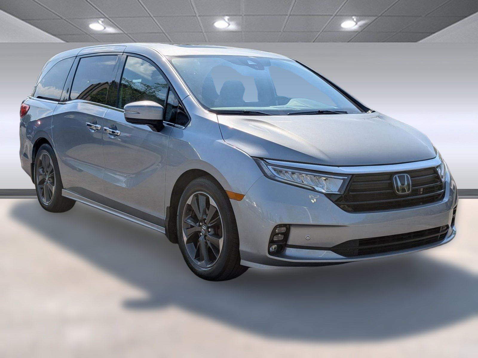 Used 2023 Honda Odyssey Elite image 7