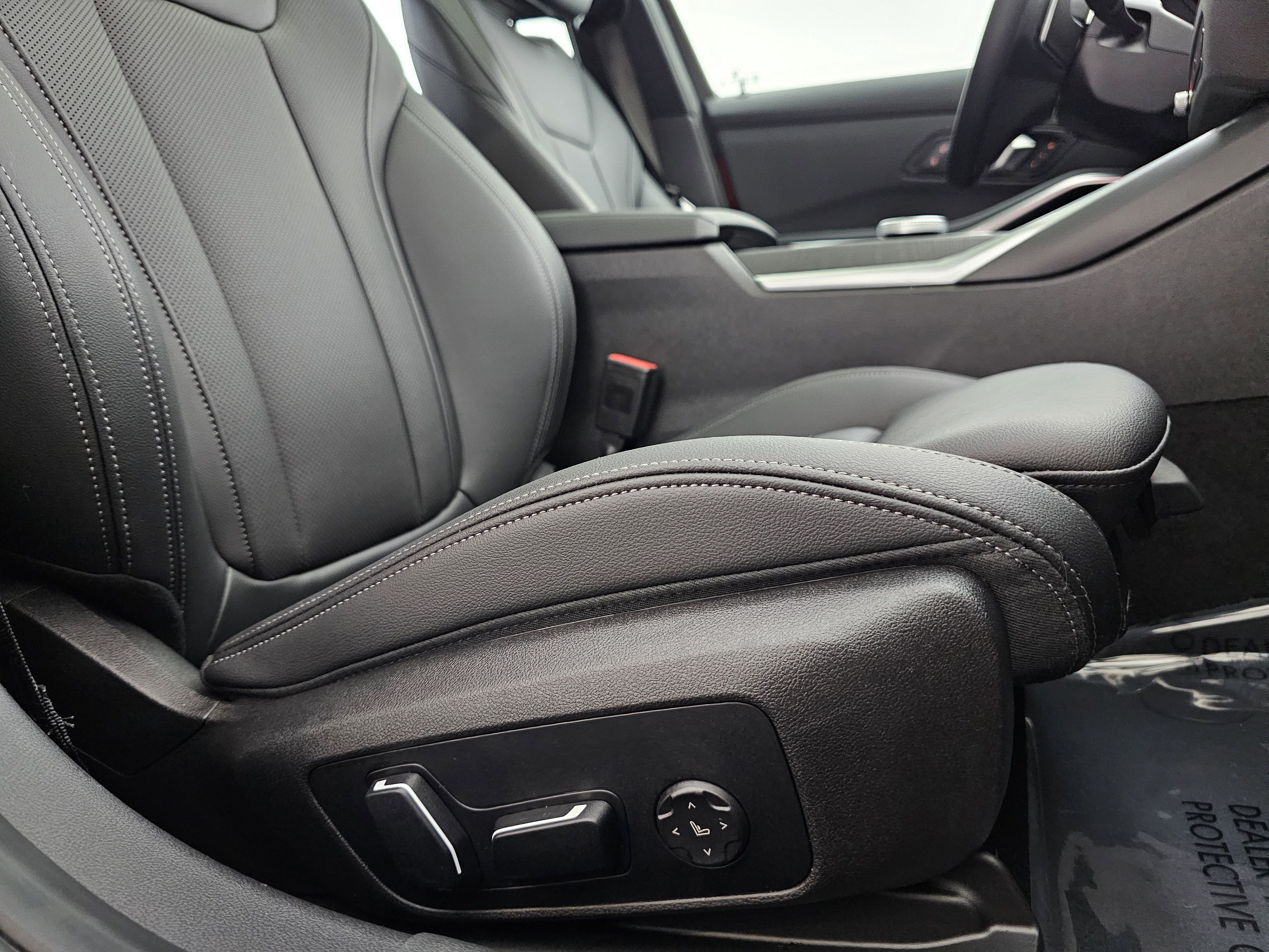 Used 2024 BMW 330i xDrive Sedan image 15