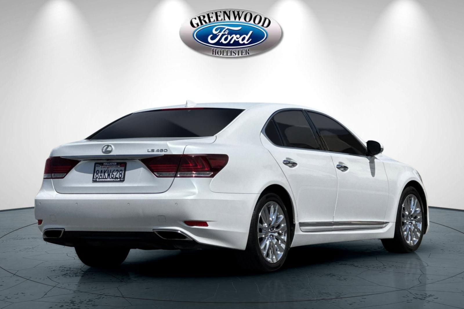 Used 2017 Lexus LS 460 w/ Comfort Package image 4