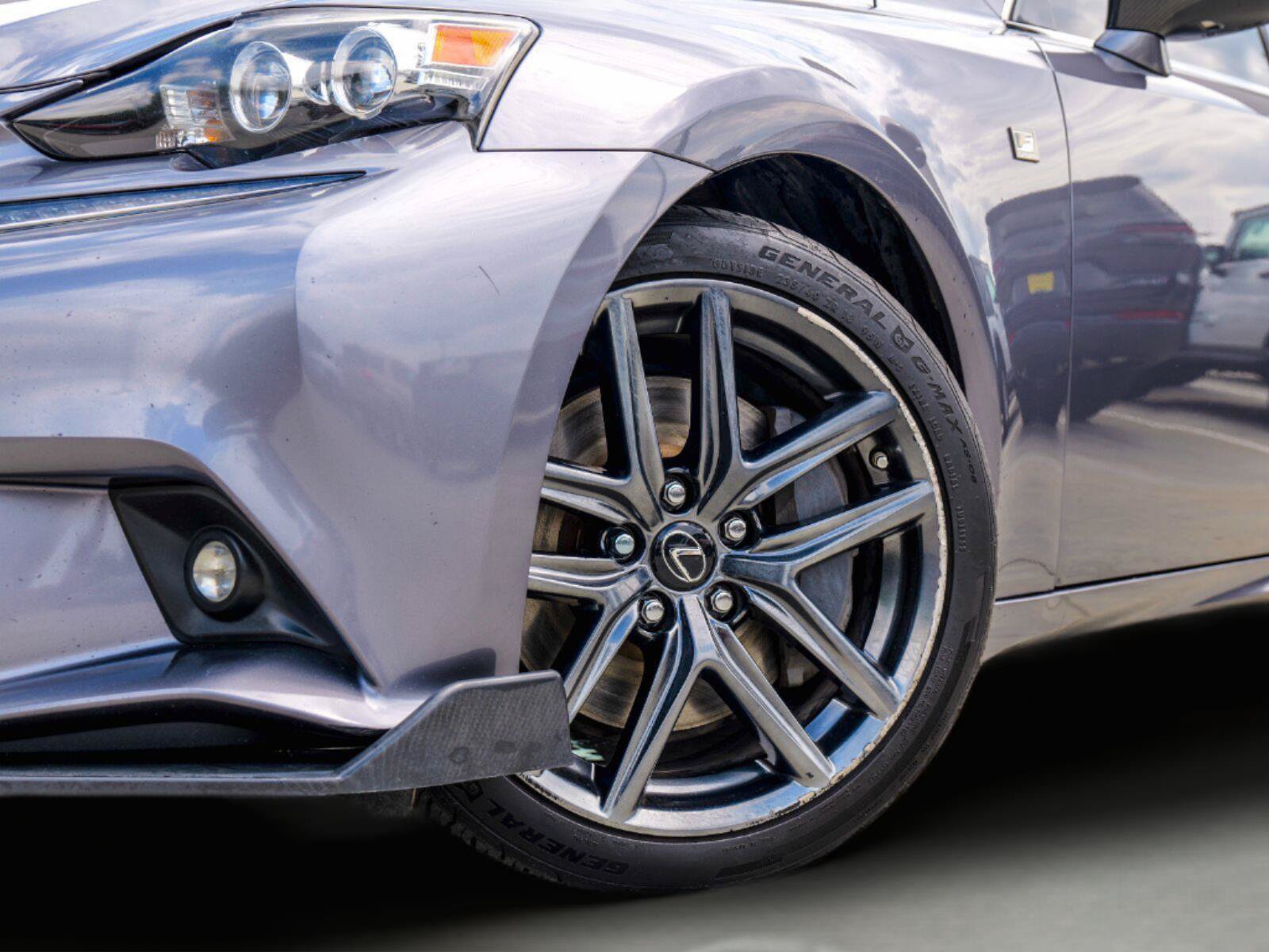 Used 2016 Lexus IS 300 AWD w/ F Sport Package image 2
