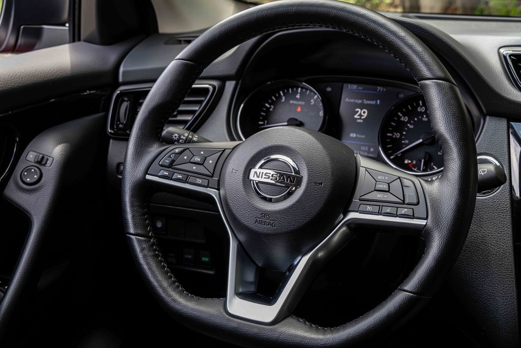 Certified 2022 Nissan Rogue Sport SV image 14