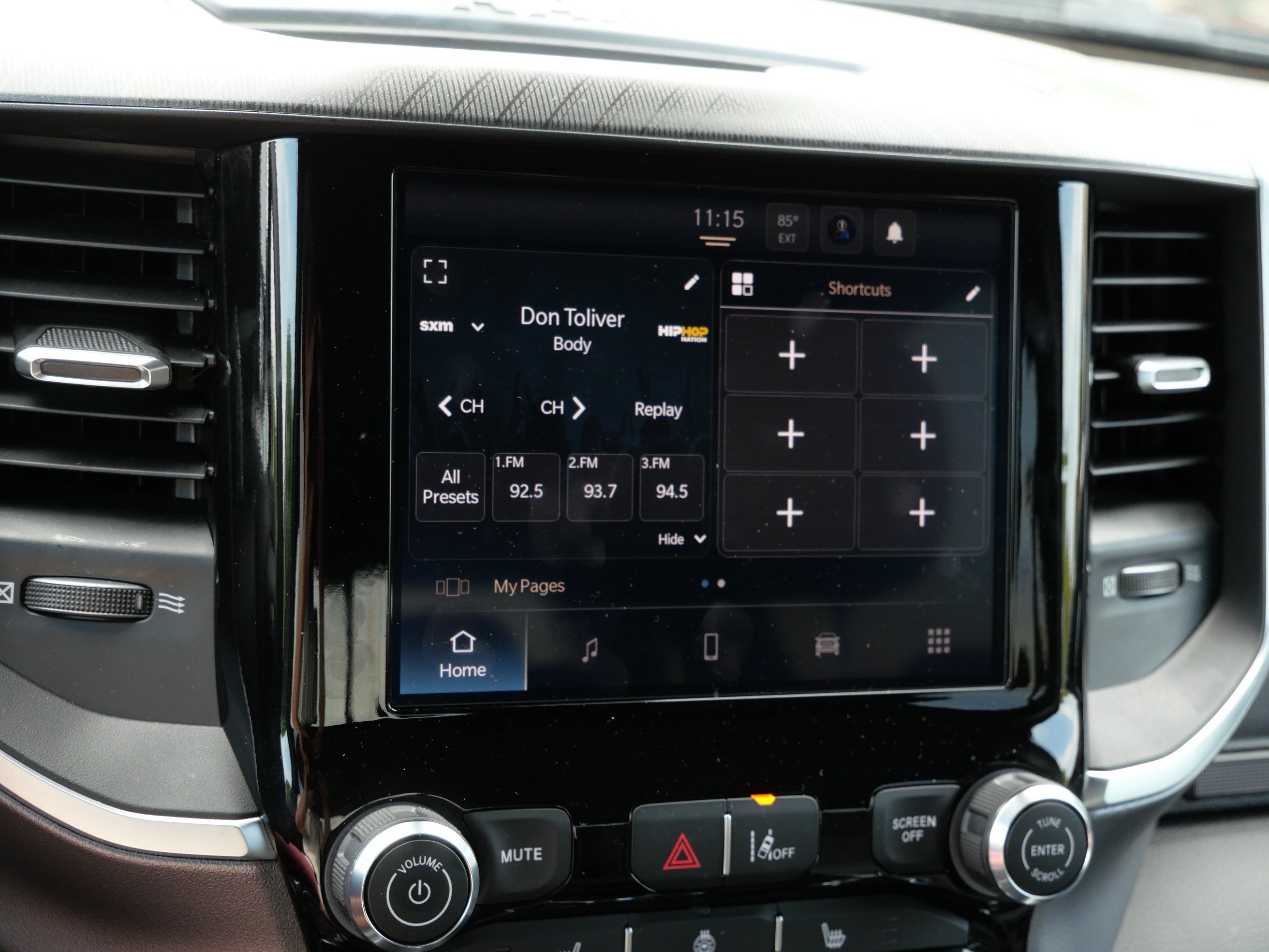 Used 2025 RAM 1500 Big Horn AWD/4WD image 23