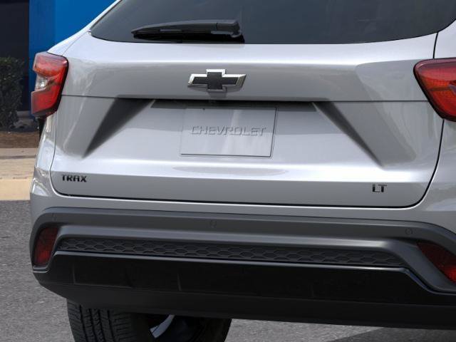 New 2026 Chevrolet Trax LT w/ Driver Confidence Package FWD image 39