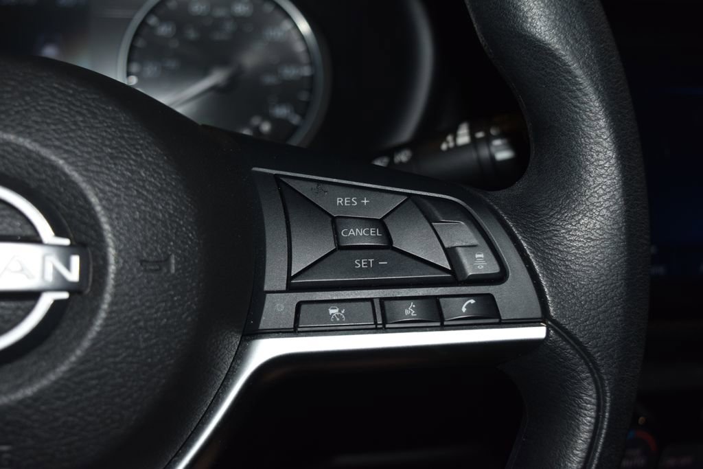 Certified 2022 Nissan Kicks SV w/ Interior Electronics Package image 8