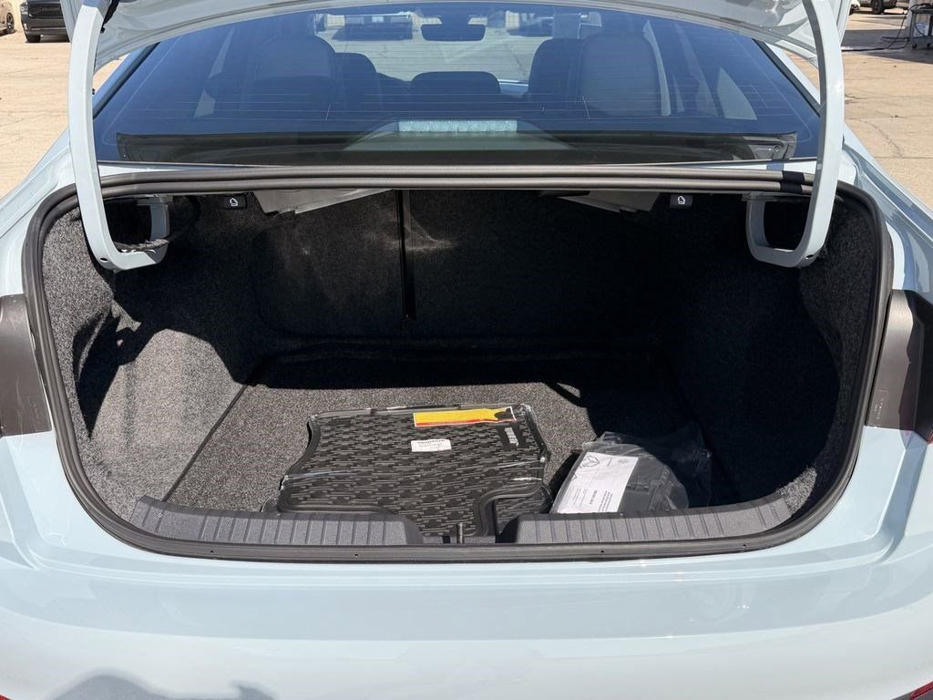 New 2026 Volkswagen Jetta SE FWD image 24