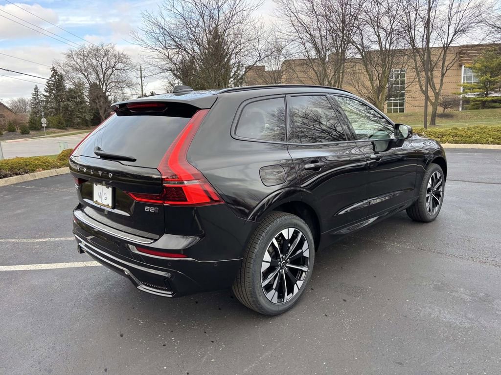 New 2026 Volvo XC60 B5 Plus w/ Protection Package Premier image 7