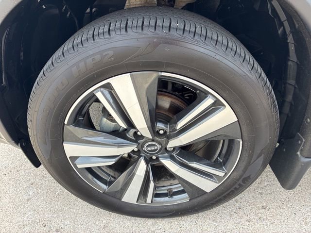 Used 2023 Nissan Rogue Platinum w/ Platinum Premium Package AWD/4WD image 15