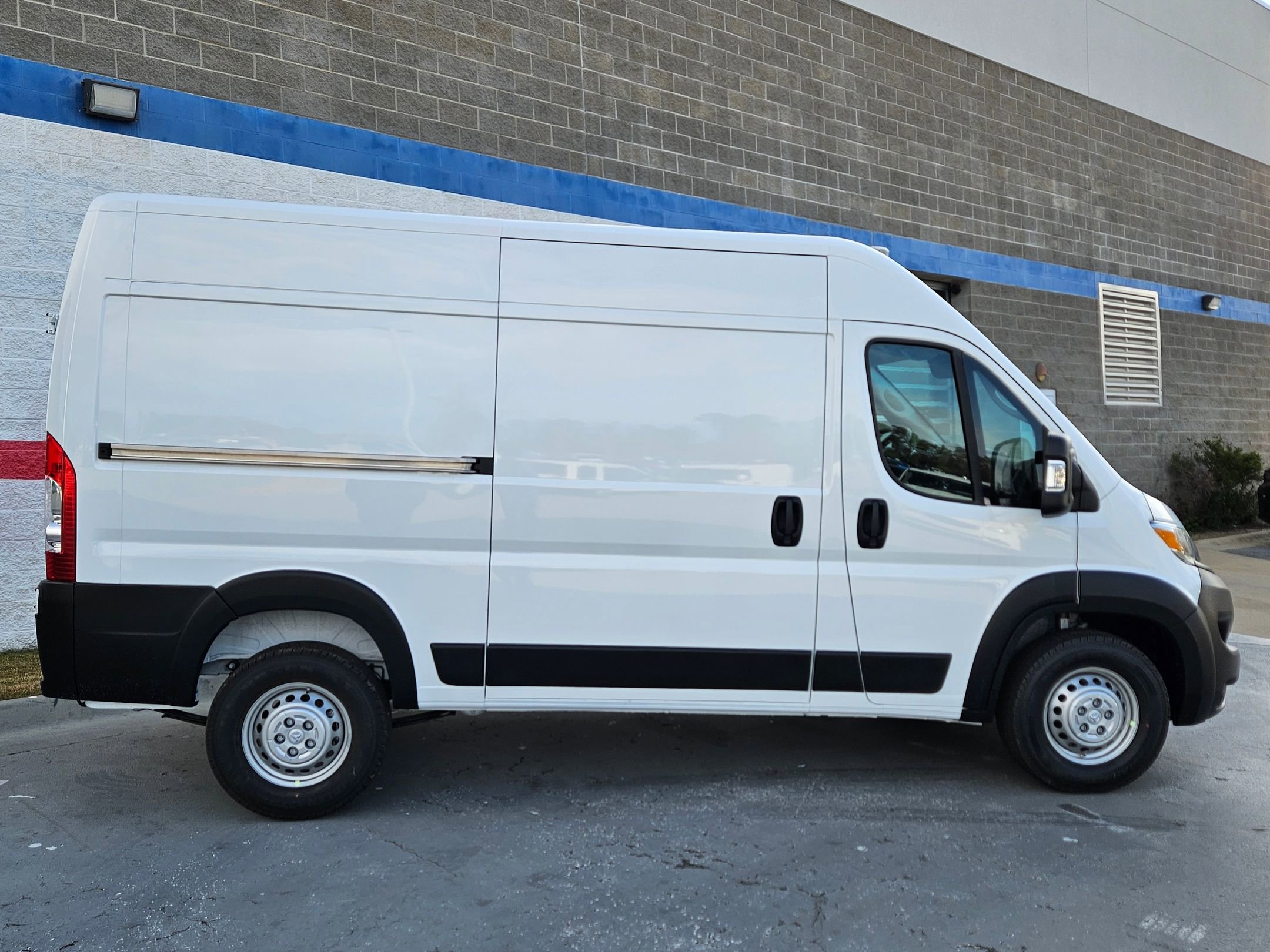 New 2026 RAM ProMaster 1500 w/ Convenience Group image 8