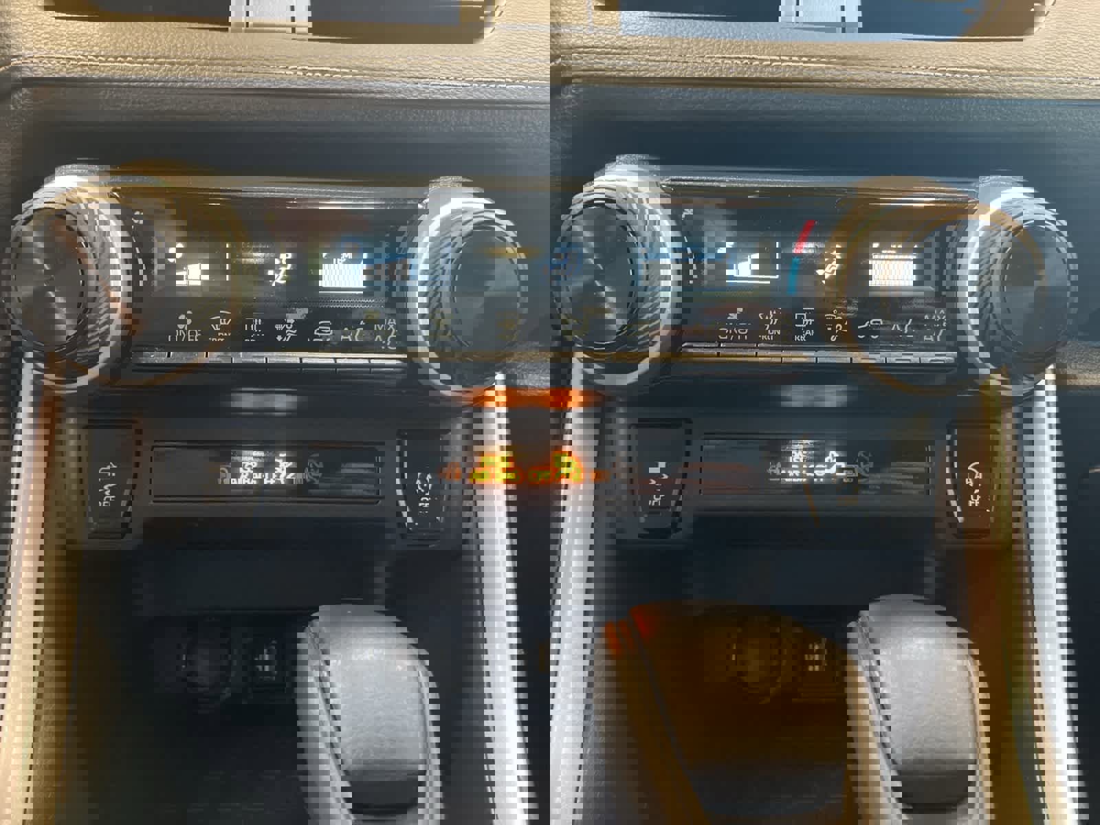 Used 2024 Toyota RAV4 LE image 19