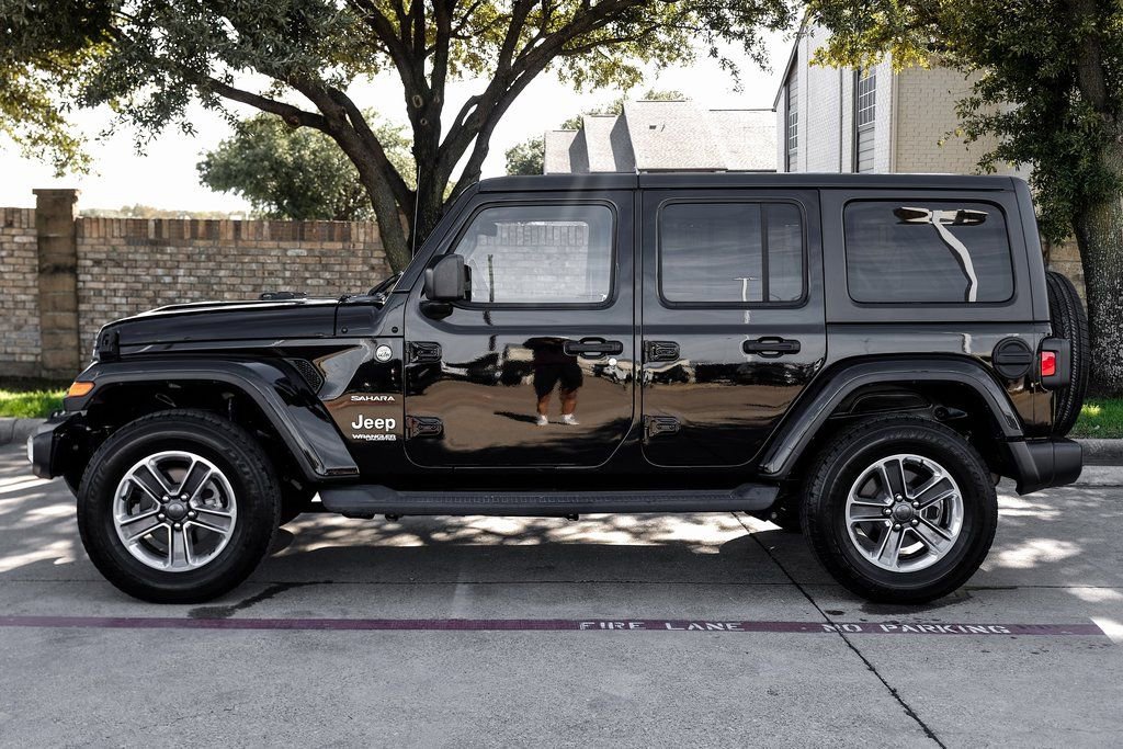 Used 2020 Jeep Wrangler Unlimited Sahara image 20