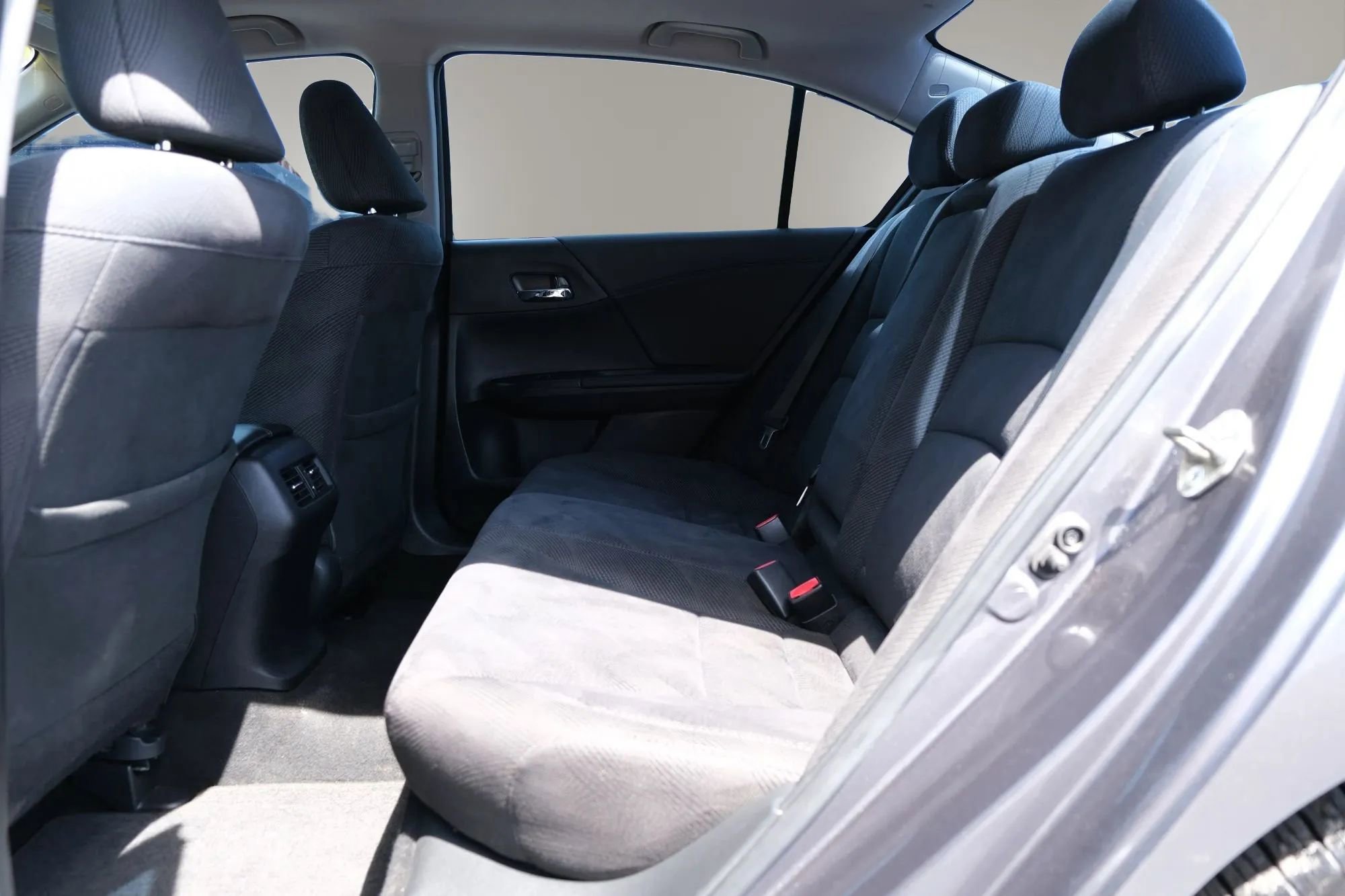 Used 2017 Honda Accord EX image 19