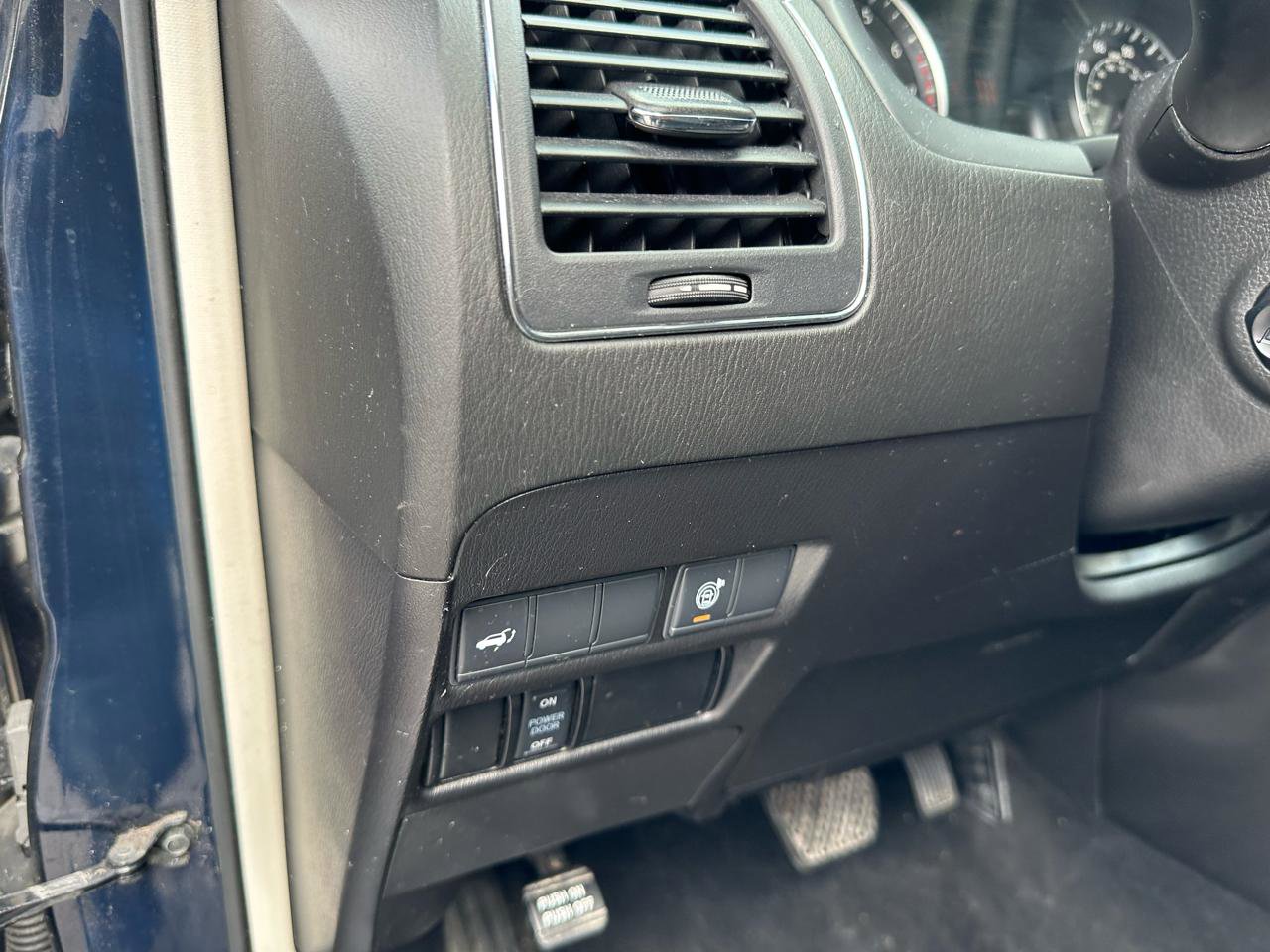 Used 2022 Nissan Armada SL image 9