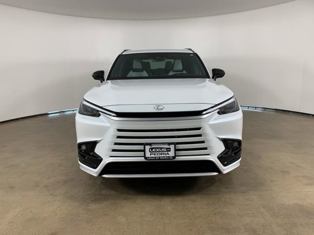 Used 2026 Lexus TX 500h AWD w/ Technology Package image 3