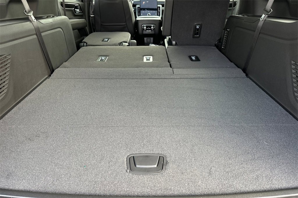 New 2026 GMC Yukon XL Elevation w/ Elevation Premium Package image 15