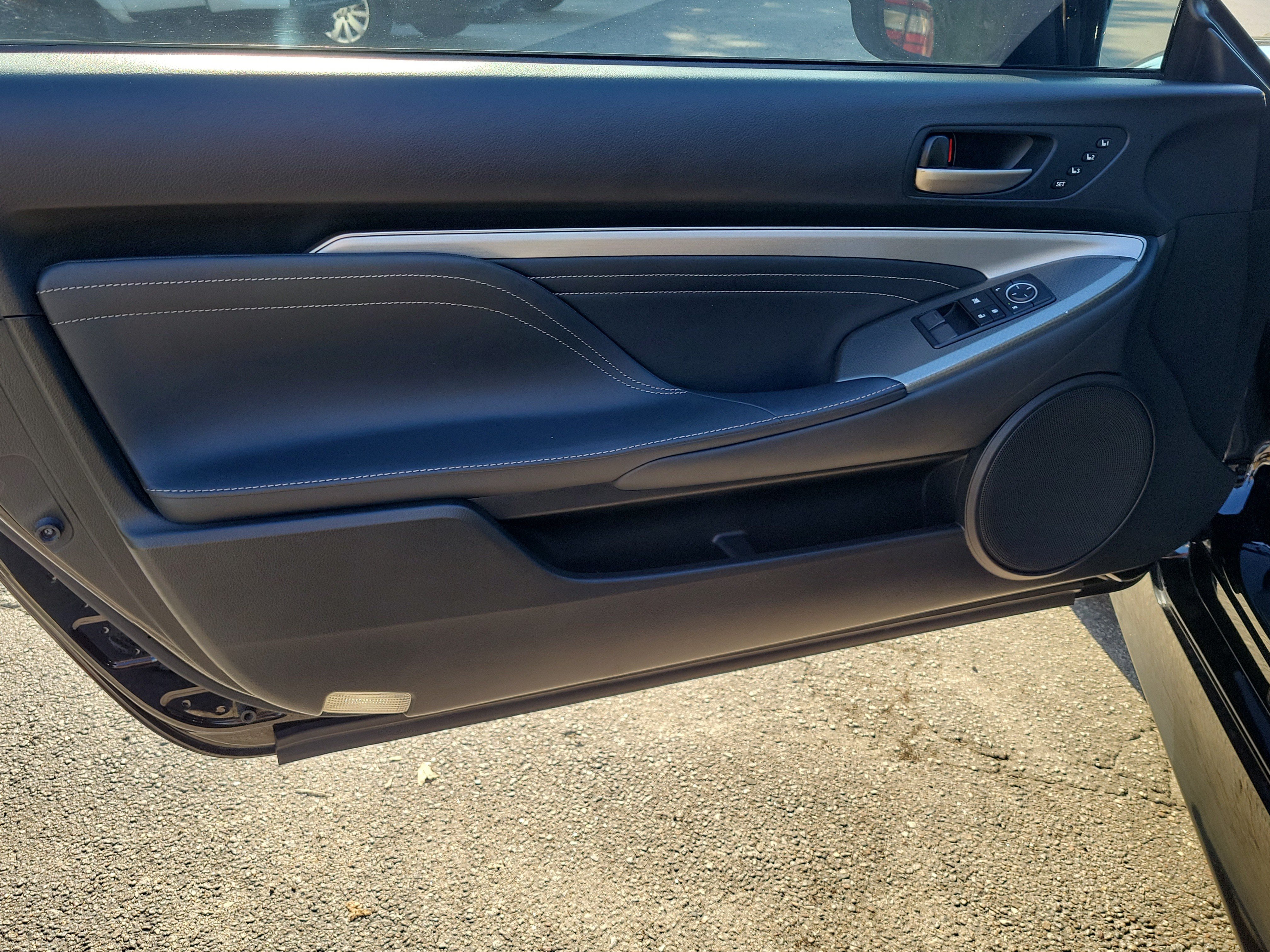 Used 2017 Lexus RC 200t F Sport RWD image 13