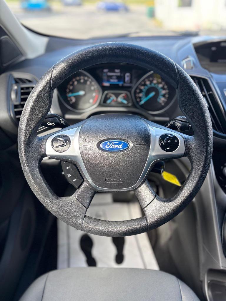 Used 2016 Ford Escape SE AWD/4WD image 17