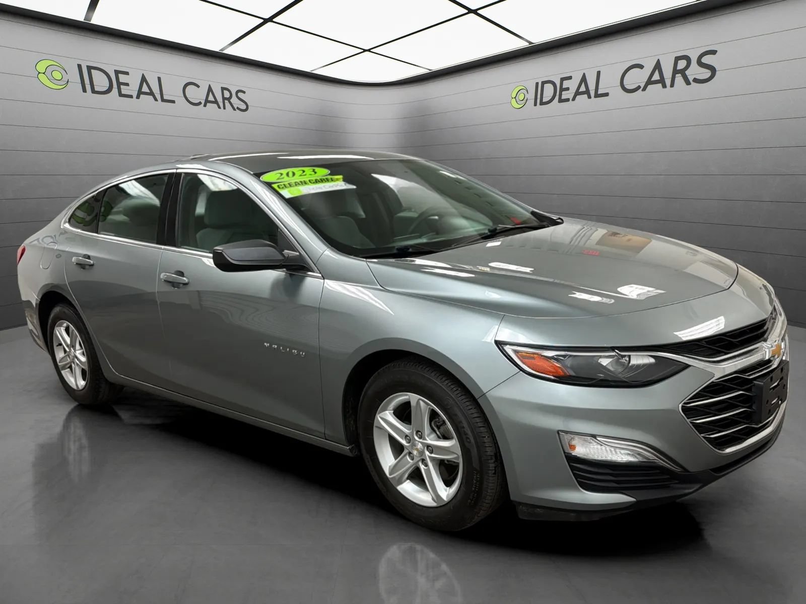 Used 2023 Chevrolet Malibu LS FWD image 3