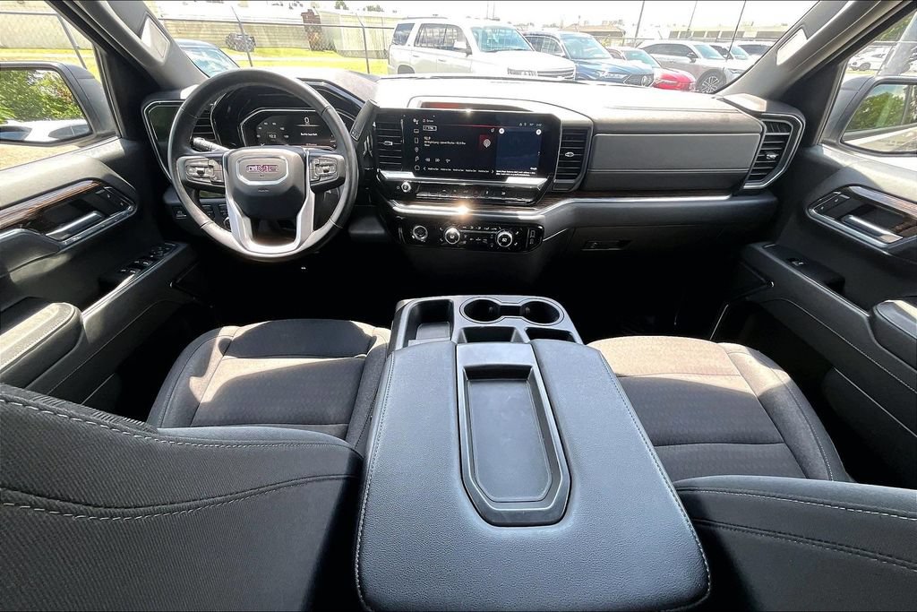 Used 2024 GMC Sierra 1500 Elevation AWD/4WD image 18