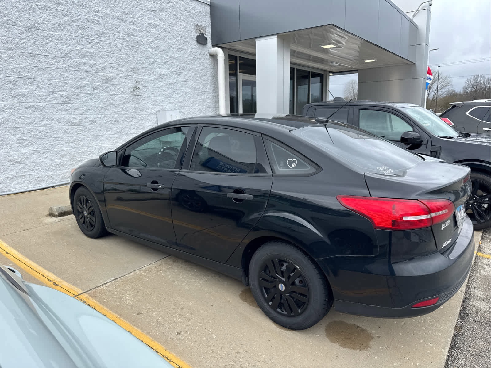 Used 2017 Ford Focus S image 2