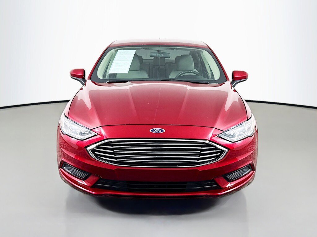 Used 2018 Ford Fusion SE image 8