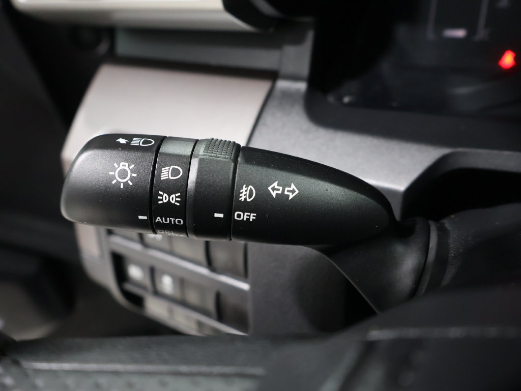 Used 2024 Toyota Tacoma SR5 AWD/4WD image 34