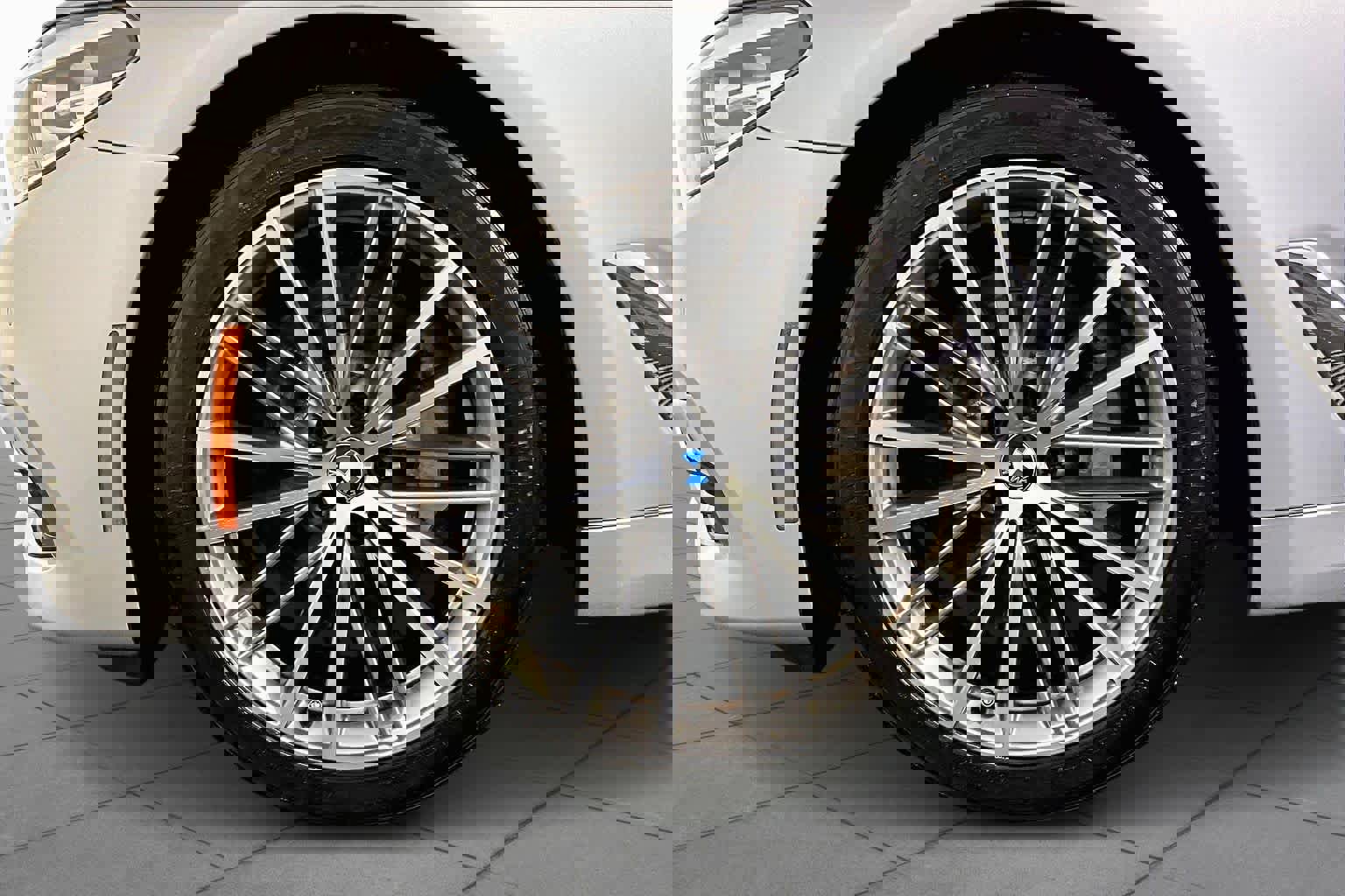 Used 2018 BMW 540i xDrive image 11