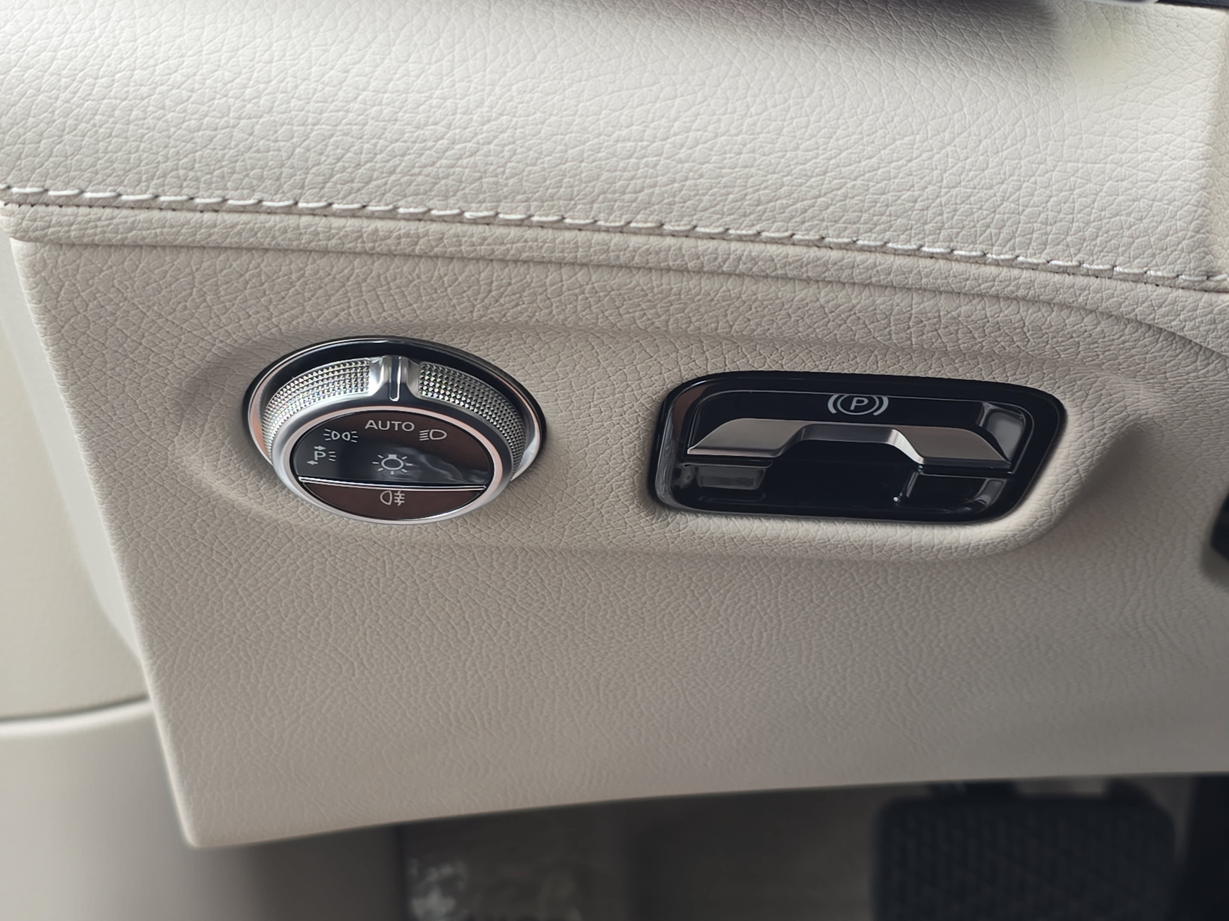 Certified 2023 Mercedes-Benz EQS 450+ SUV image 26