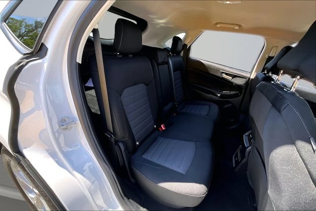 Used 2021 Ford Edge SE FWD image 23